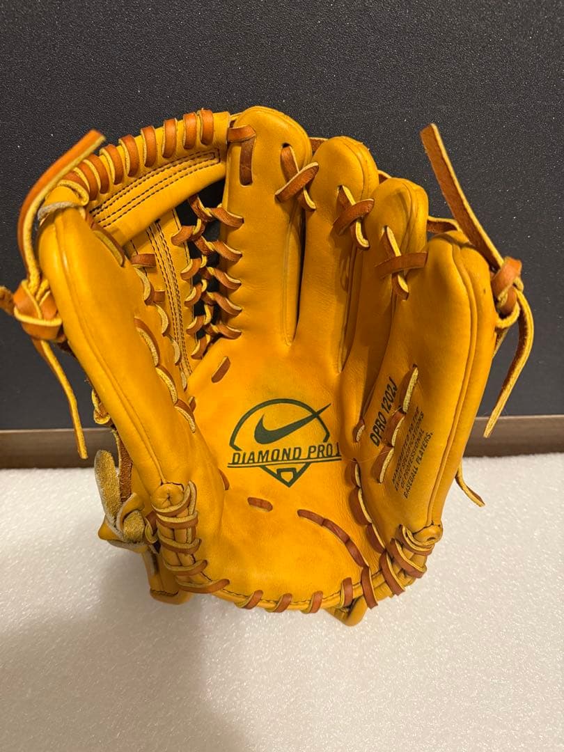 ★屋外未使用★ NIKE ナイキ 一般軟式 内野手用 良型 小指2本対応 革質◎