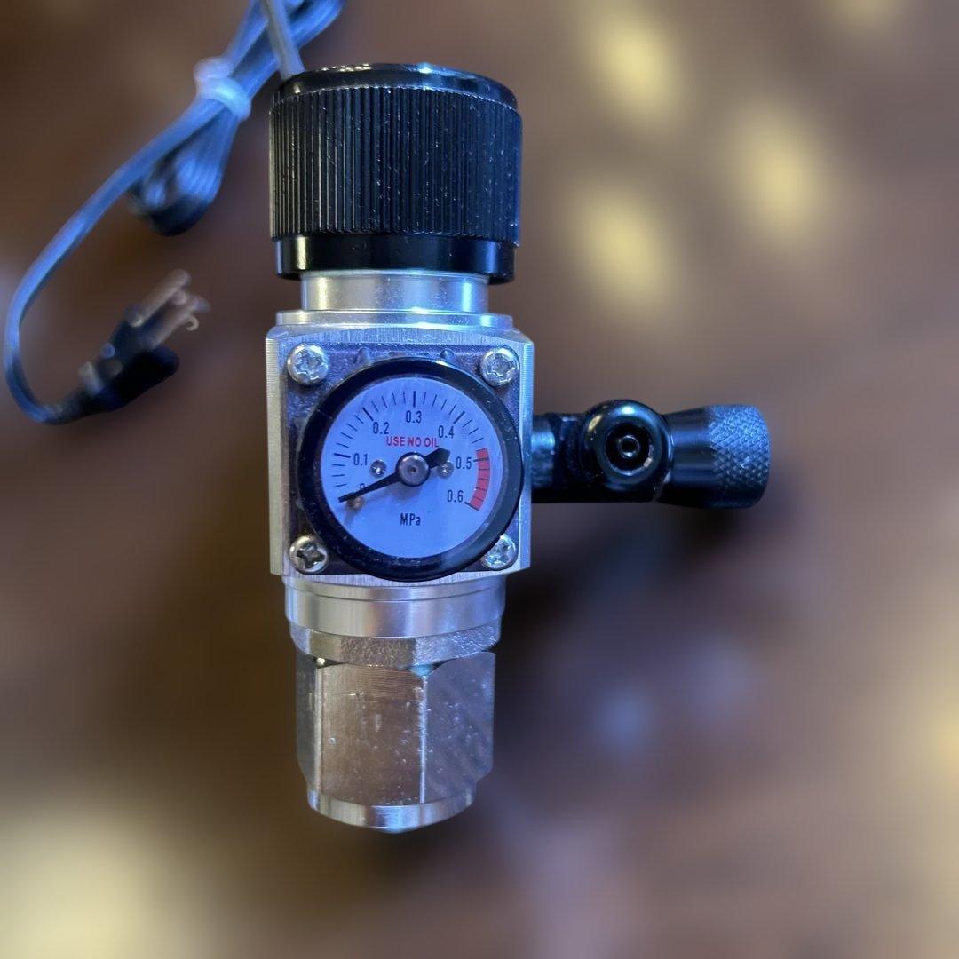 水草育成 CO2レギュレーター 電磁弁