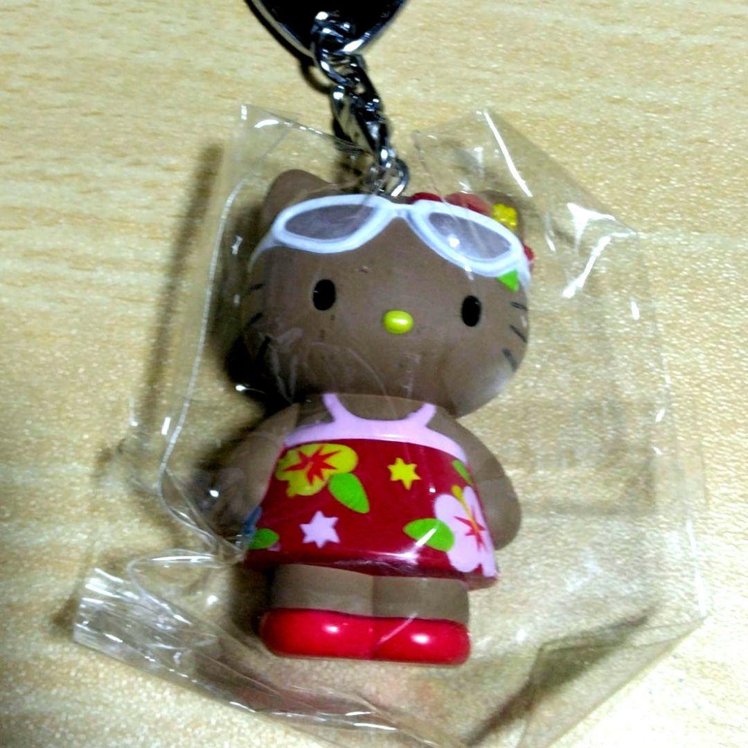 キティ　ダニエル　沖縄　キーホルダー　　日焼け