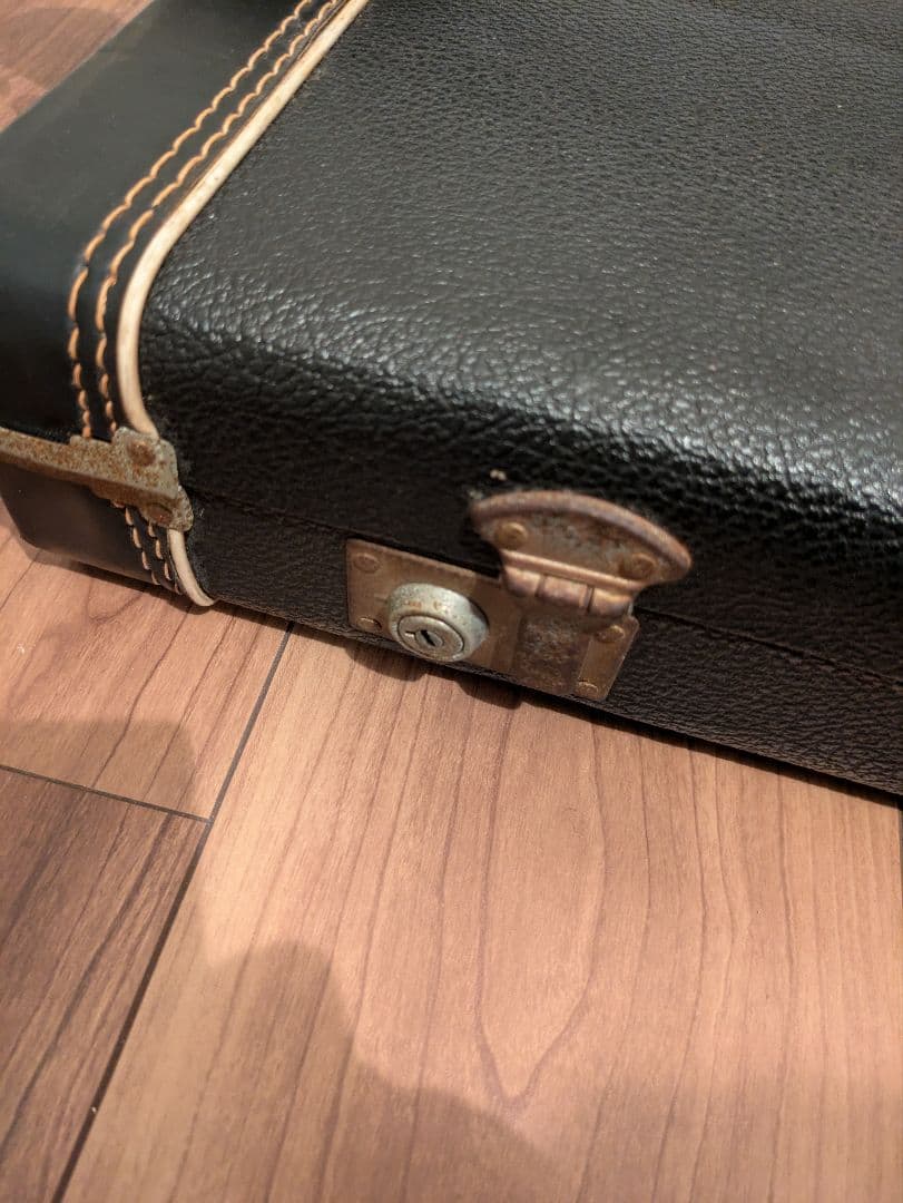 Fender Mustang エレキギター 　ムスタング＋ハードケース　ジャンク