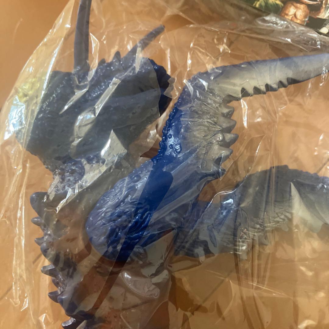 カマキラス マーミット　フィギュア