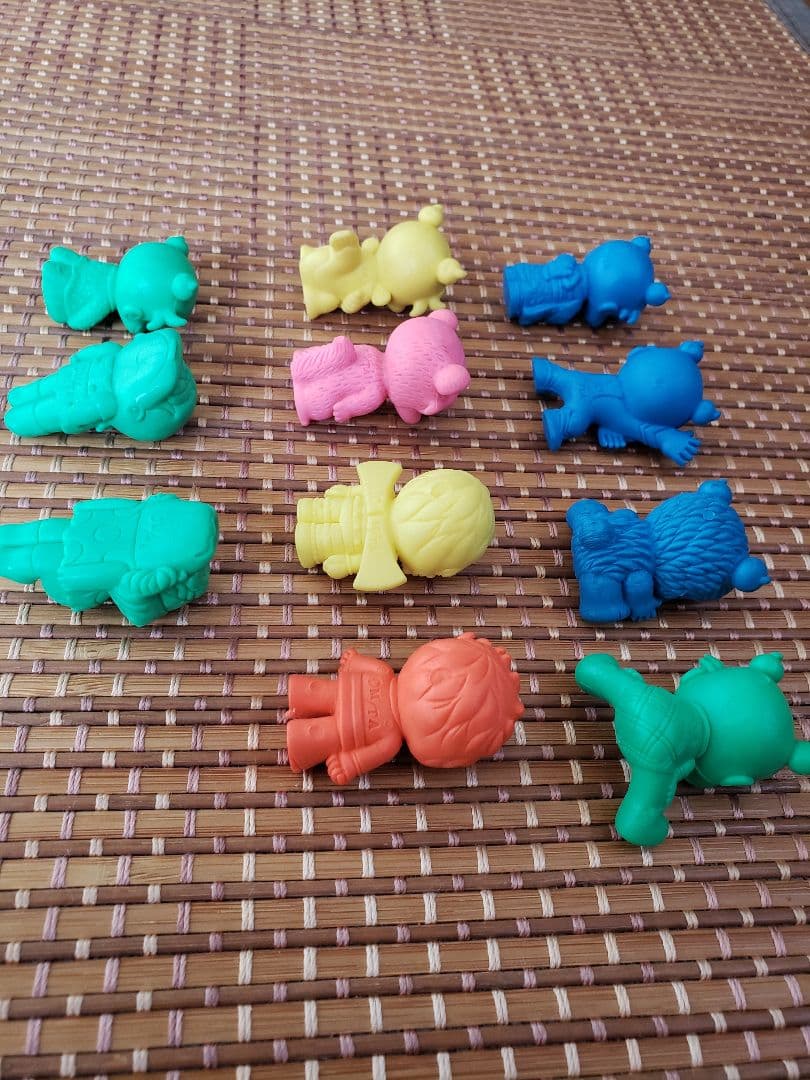 あさりちゃん消しゴム　ガシャポン　キャラクター　アラレちゃん　キン消し