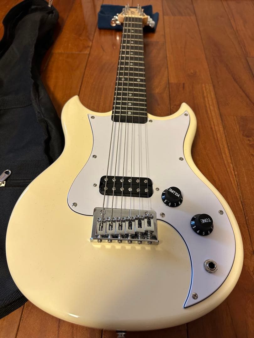 VOX エレキギター mini ホワイト/ギターケース付き