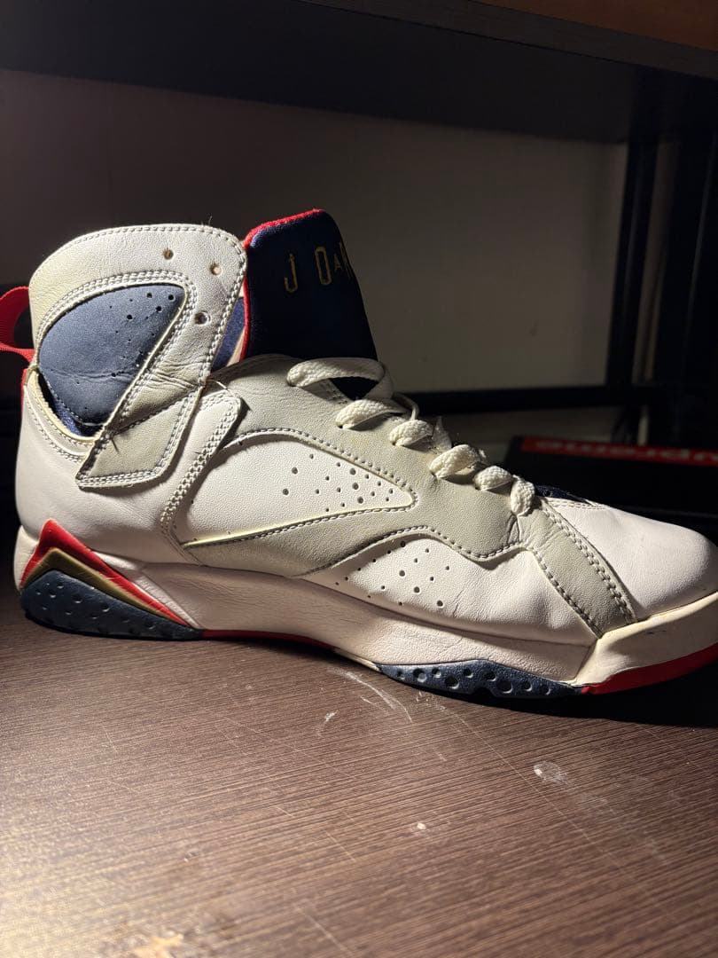 ナイキ エア ジョーダン 7 レトロ \"オリンピック\" 復刻 レア商品