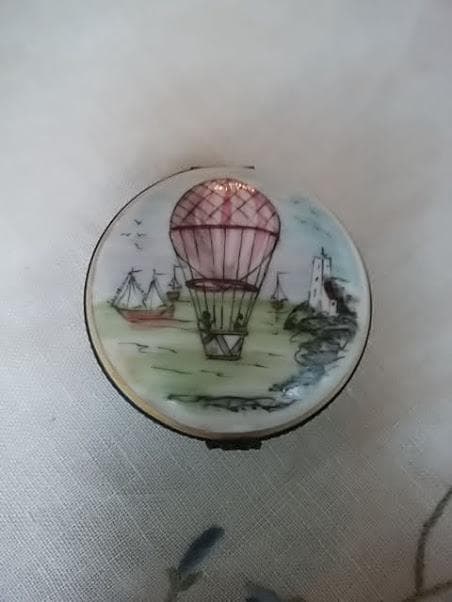 リモージュ　飛行船　小箱　ピルケース