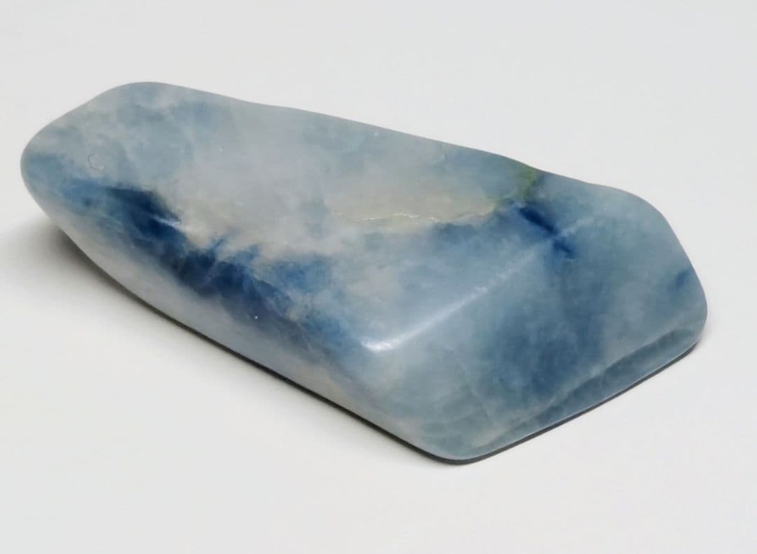 コン沢 9g 翡翠 ヒスイ 原石 鑑賞石 自然石 誕生石 鉱物 鉱石 水石