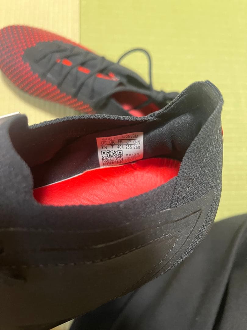 【adidas×PRADA】サッカースパイク 黒/赤