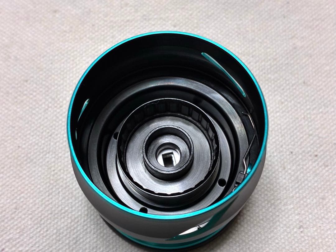 【極美品】Daiwaリール21EME AIR LT2500-DH【純正スプール】