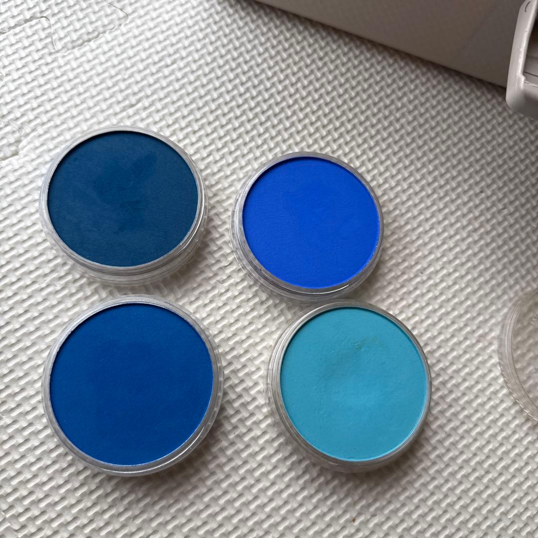 ホルベインパンパステル　など