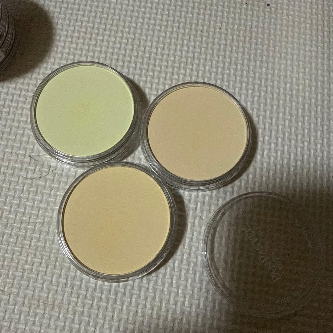 ホルベインパンパステル　など