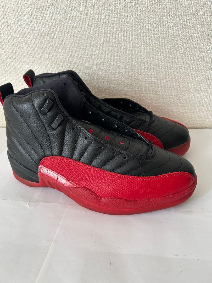 Air Jordan 12 ブラック/レッド