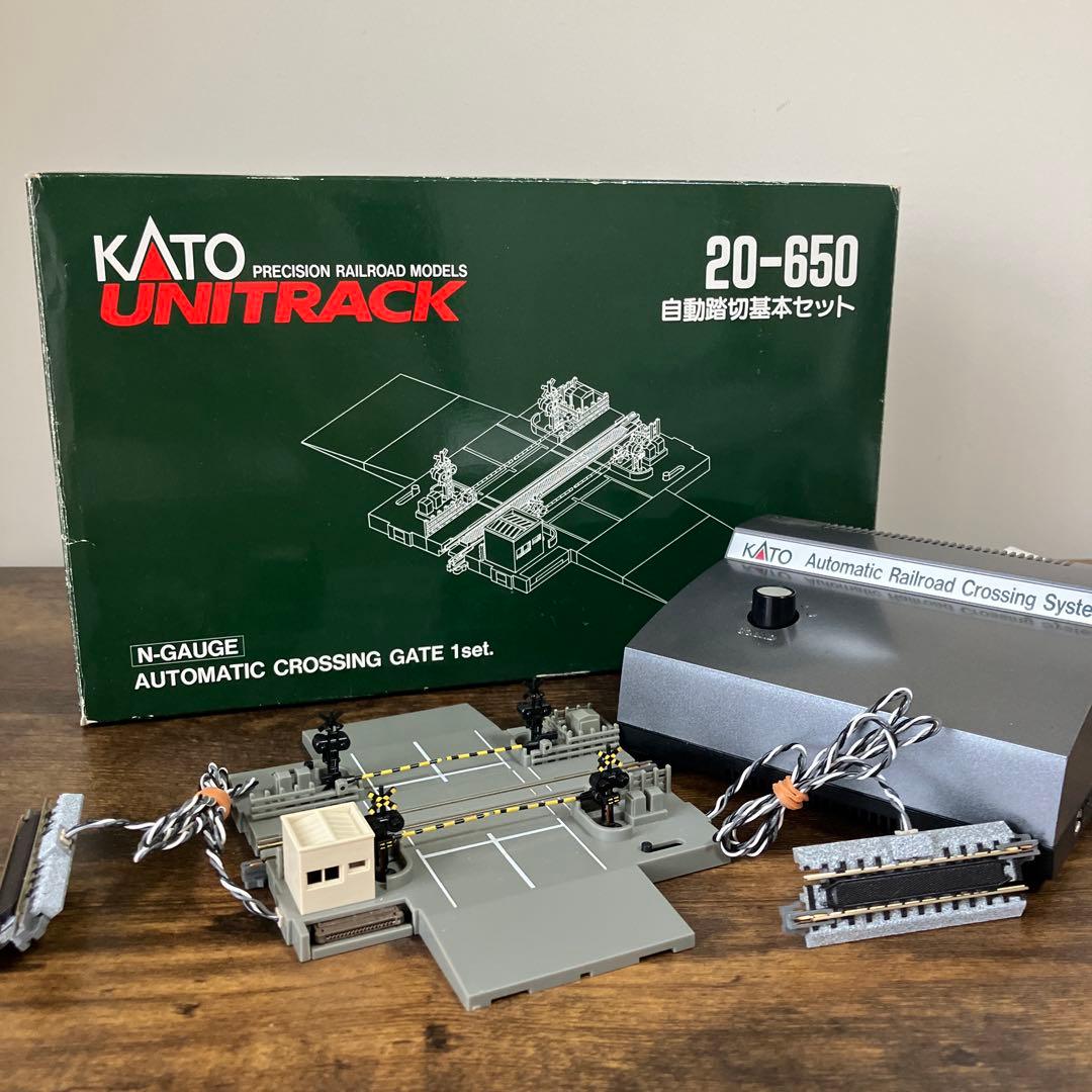 KATO Nゲージ　自動踏切基本セット　20-650