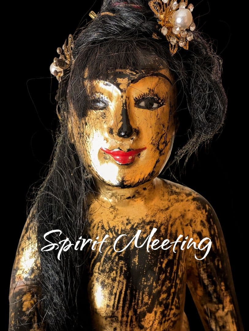 ミャンマー　ナッちゃん　100歳　ナット　精霊信仰　女性霊供養　　呪物