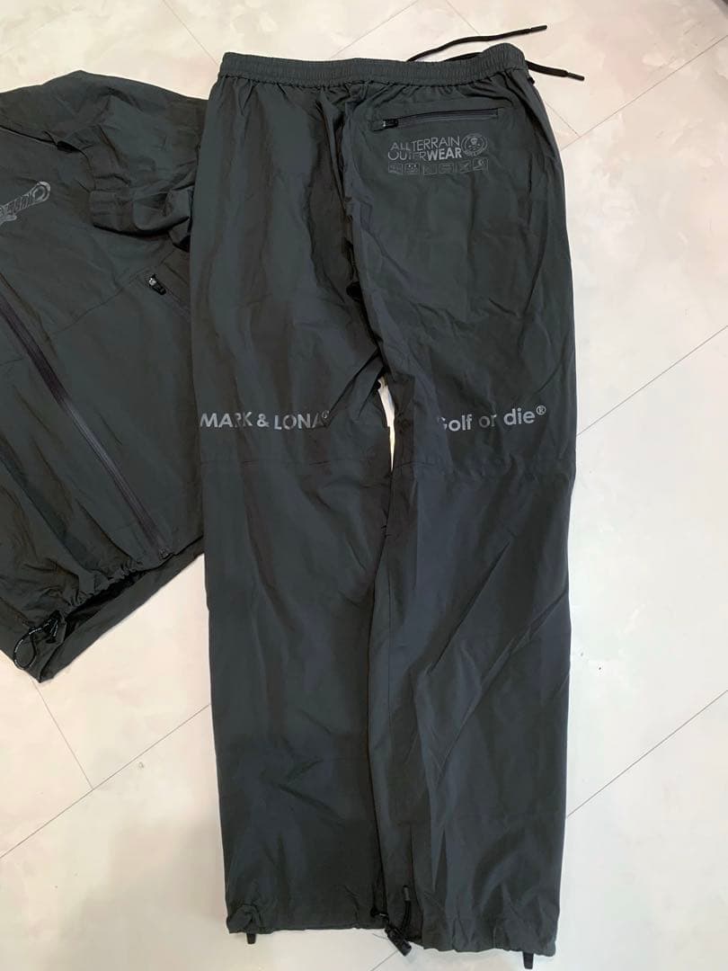 新品未使用 MARK&LONA レインウェア　48 セットアップ　ストレッチ