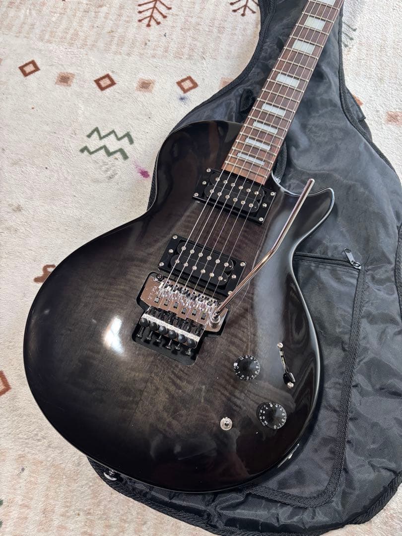 美品　GrassRoots G-LP-49 です。