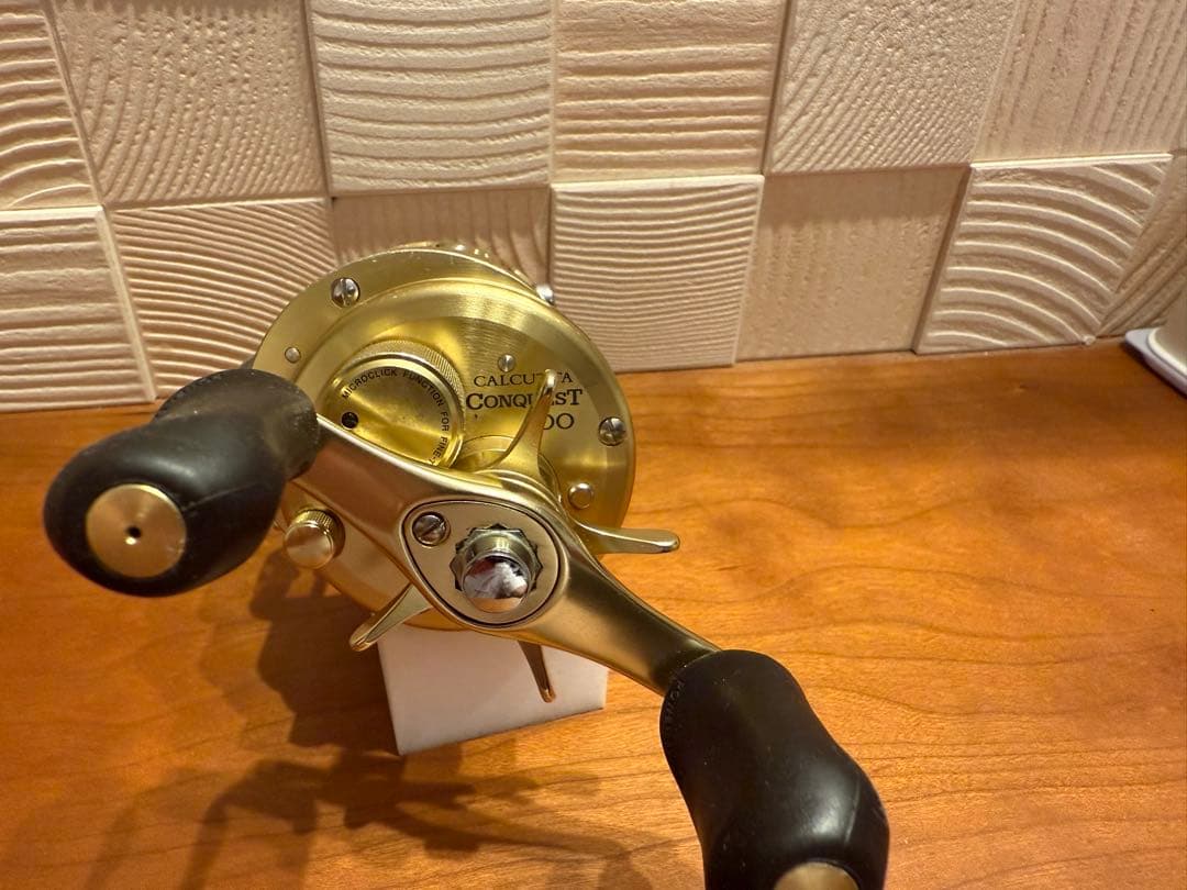 シマノ　01カルカッタコンクエスト100