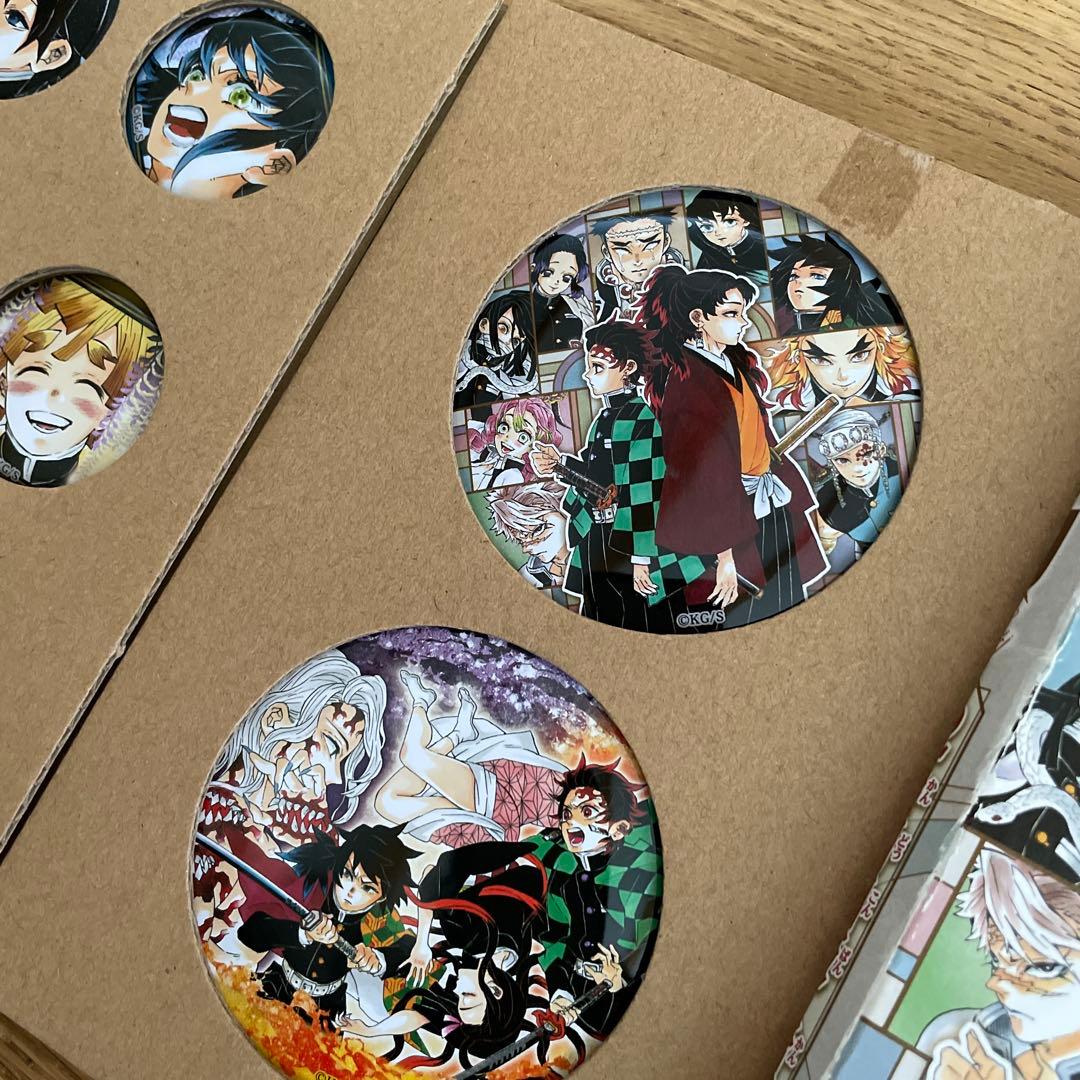 22巻同時発売記念 缶バッジセット