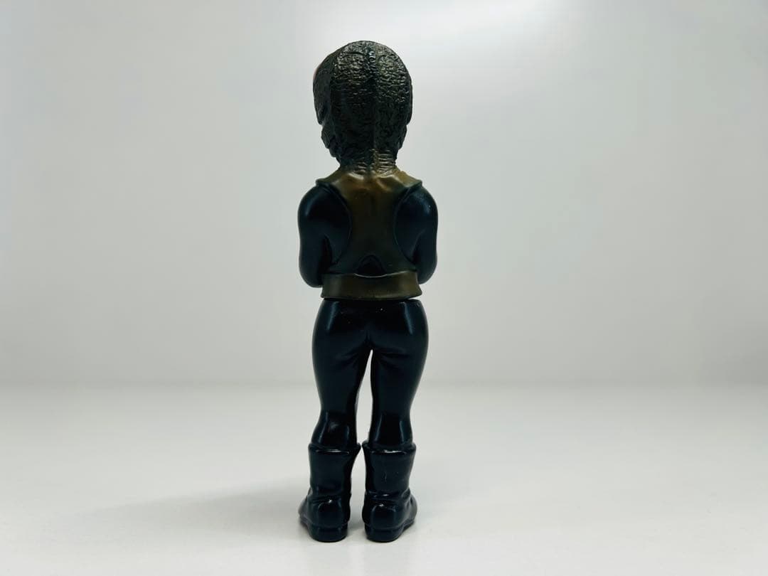 アートストーム　ピット星人　フューチャーモデル　ソフビ エレキング　幼虫