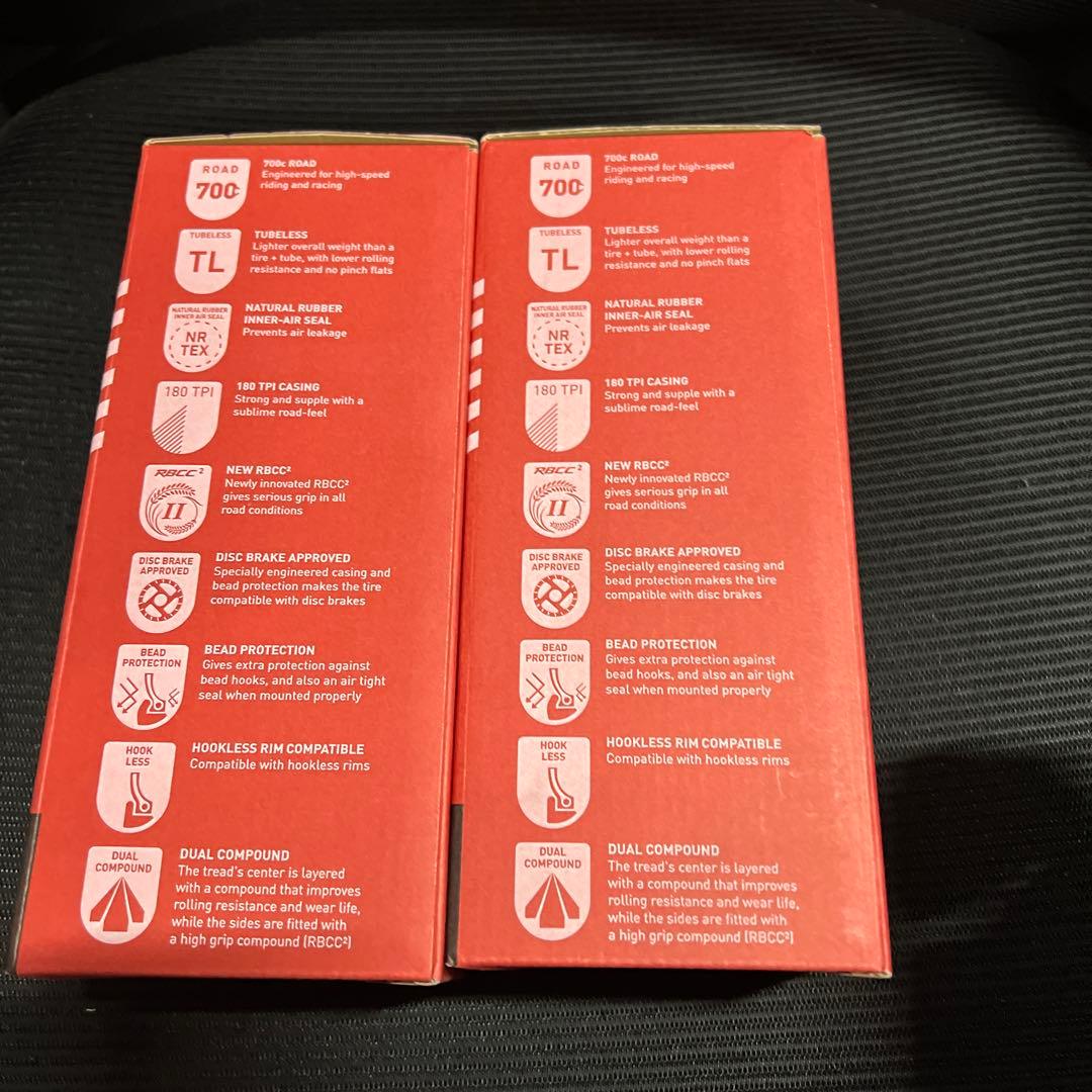 IRC FORMULA PRO 700 x 25C チューブレスタイヤ