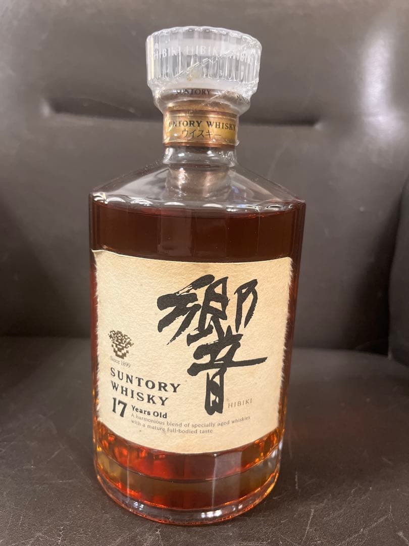 新品 未開封　サントリー 響17年 ゴールド入 700ml