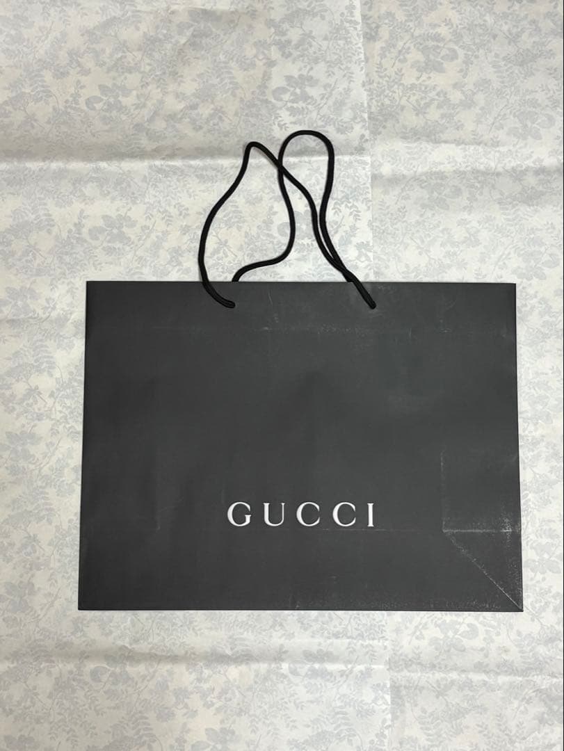 まとめ売り　GUCCI ショップ袋 オリーブグリーン+ホワイト+黒　送料込み