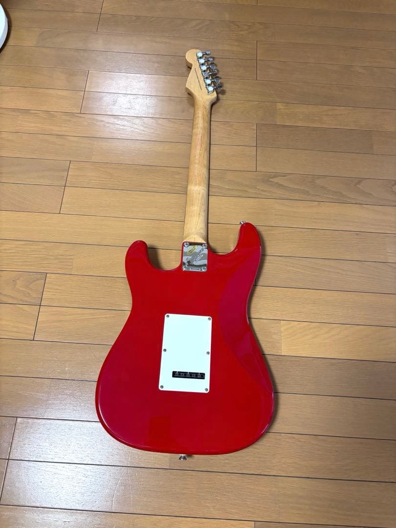 Mavis エレキギター　赤　中古品