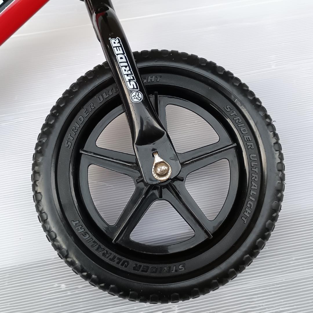 【美品】STRIDER ストライダー スポーツモデル 12インチ キックバイク