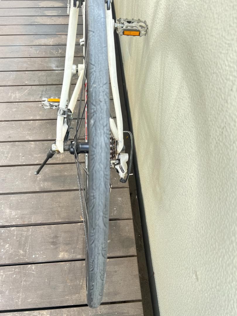 GIOS ジオスクロスバイク AMPIOホワイト １８段変速 700c　引取専用