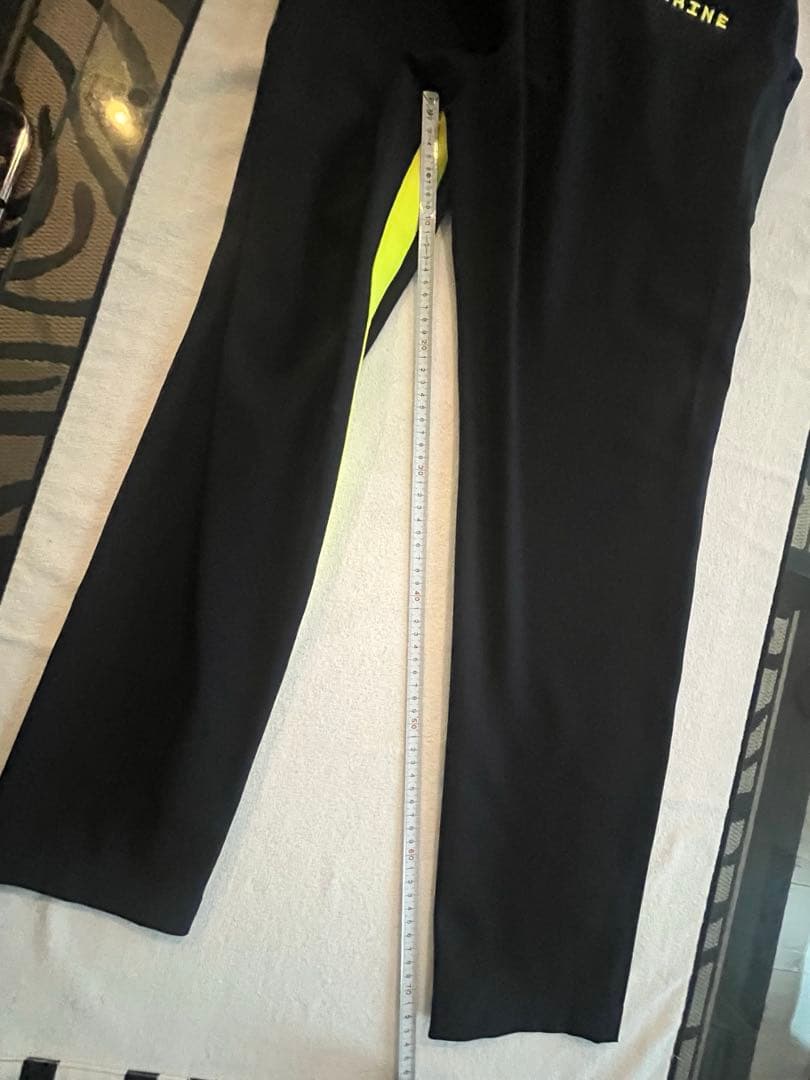 ムータマリン、フード付きジャージ上下セット