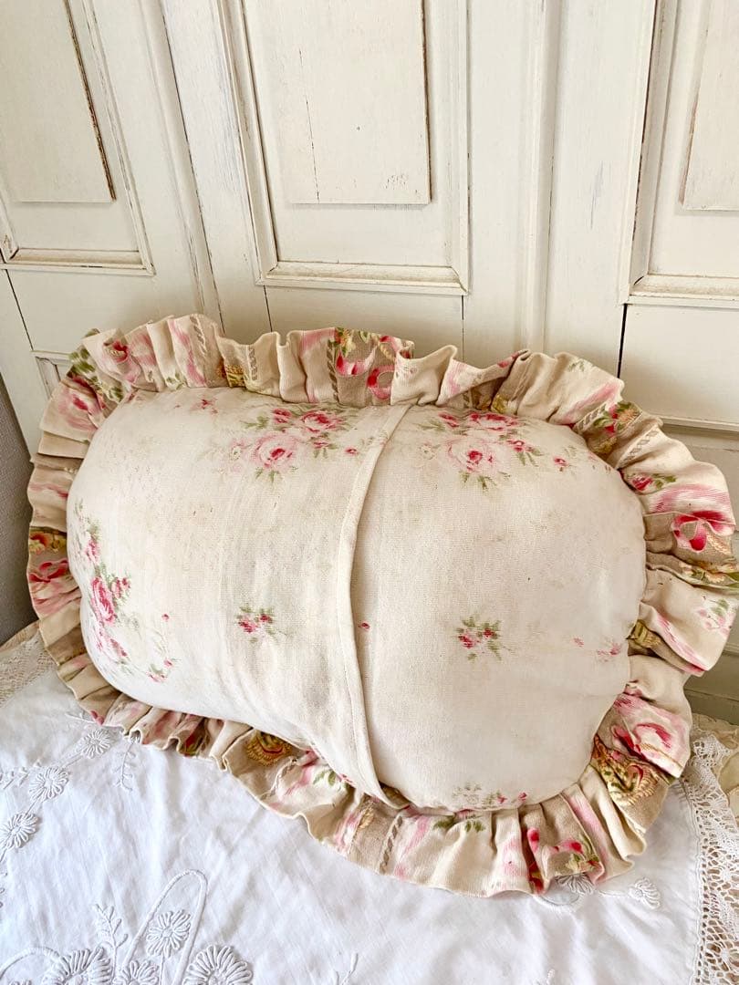 レア★アンティーク⭐︎フラワーバスケット ♪花かご刺繍クッション