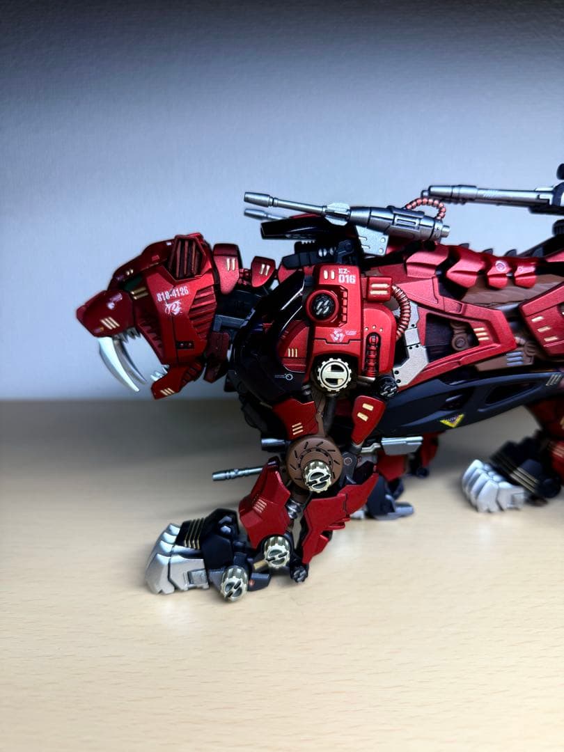 ロ*D様 AZ-05 ゾイド セイバータイガー 塗装済み完成品