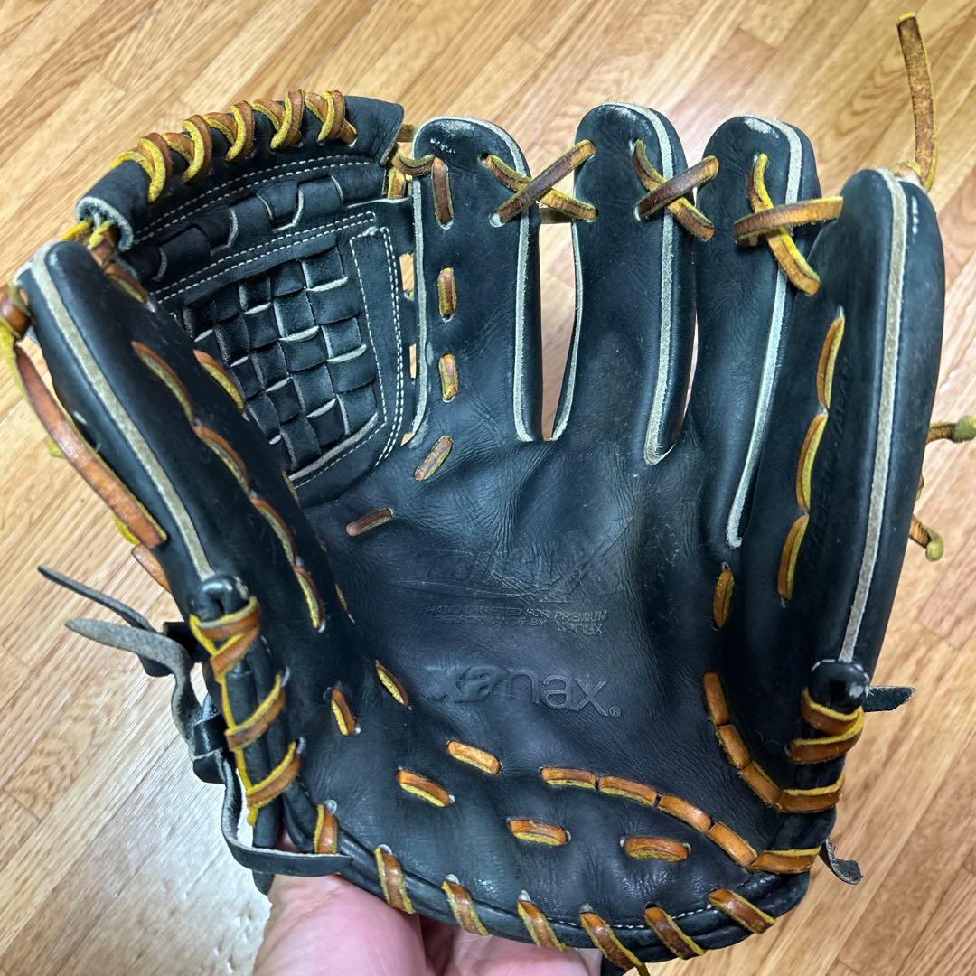 V*K様 【値下げ中】Xanax 硬式グローブ 黒 編み込みスタイル　中学生　内