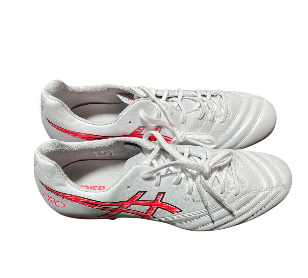 ASICS DS LIGHT X-FLY PRO 3 サッカーシューズ
