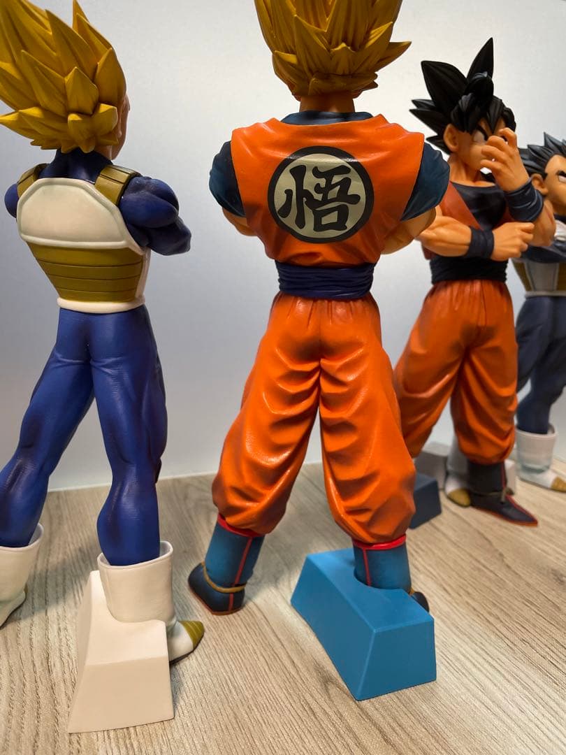 【美品】ドラゴンボール メモリーズ　フィギュア　孫悟空 ベジータ