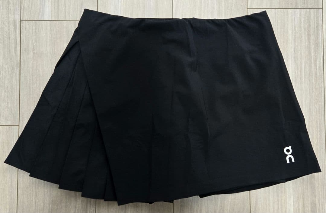 【美品】On/オン テニス コートスカートサイドプリーツ 海外Sサイズ