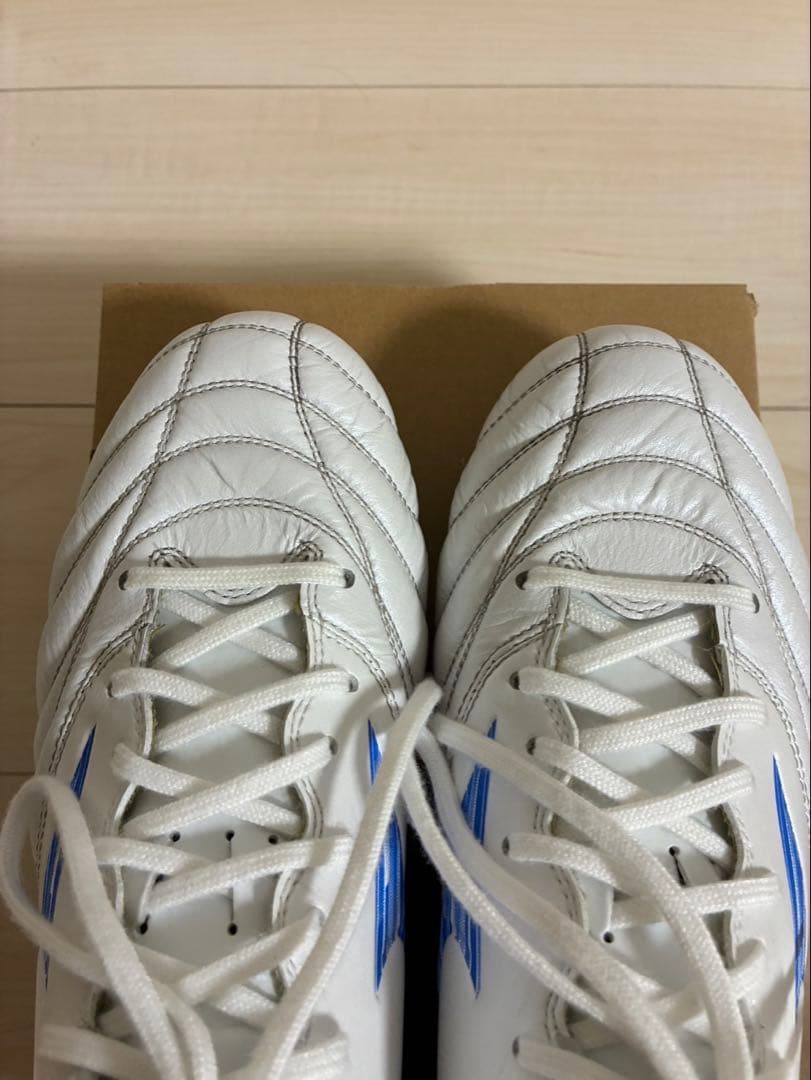 ミズノモナルシーダネオ3エリート（箱付き）