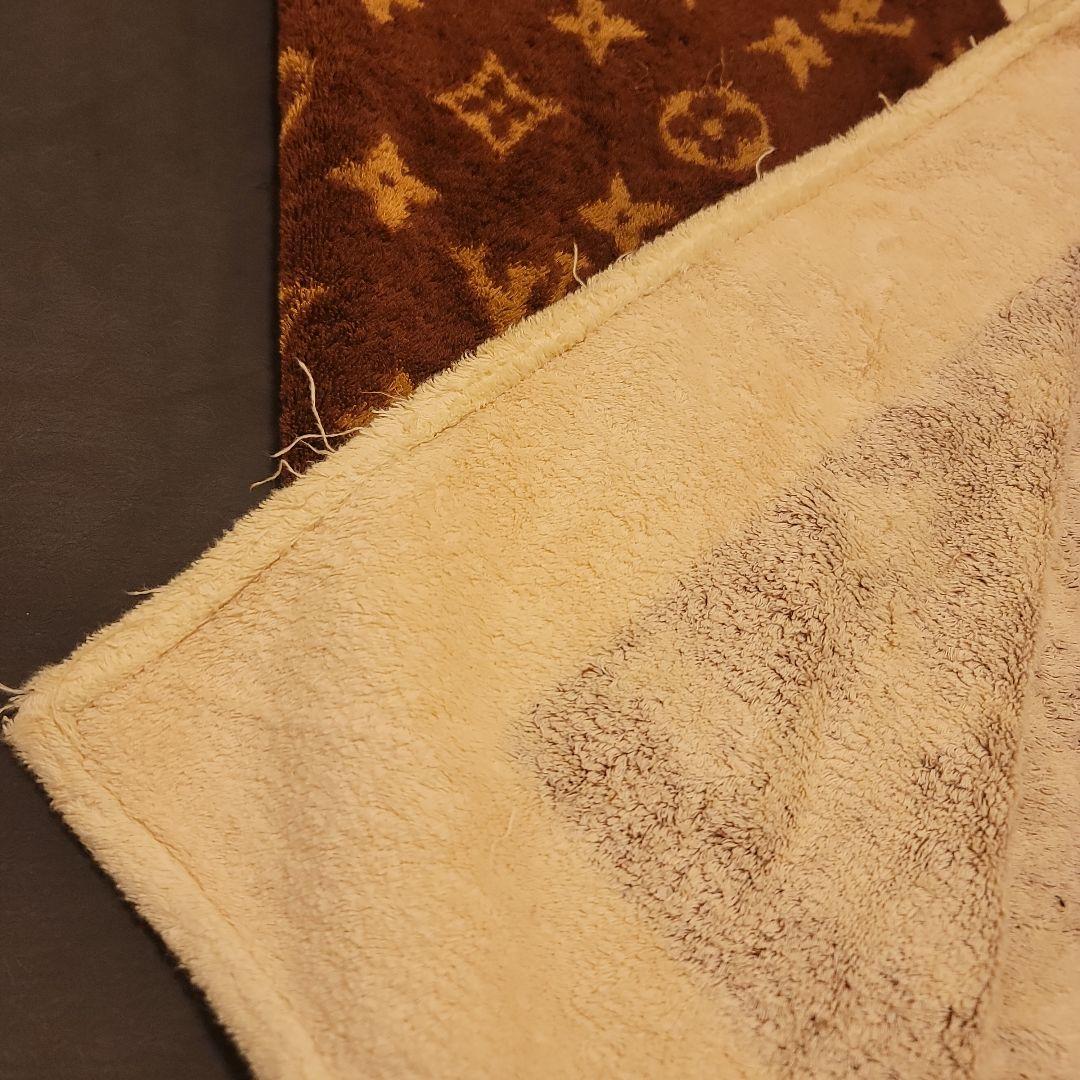 ルイ・ヴィトン　モノグラム 　バスタオル タオル 　 ブラウン