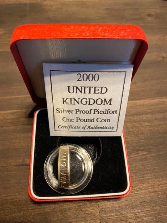 イギリス　1ポンド　ピエフォー　2000年　ドラゴン