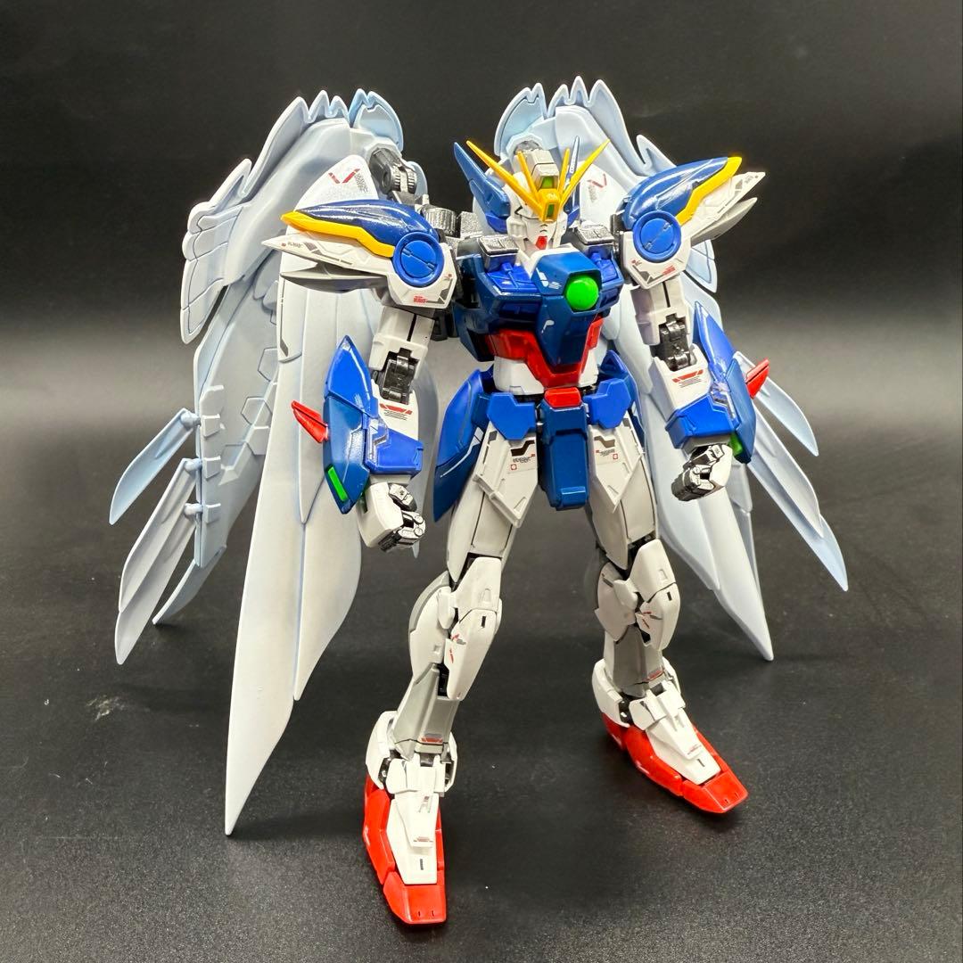 RG ウイングガンダム ゼロ EW全塗装完成品 セラフィムフェザー付き