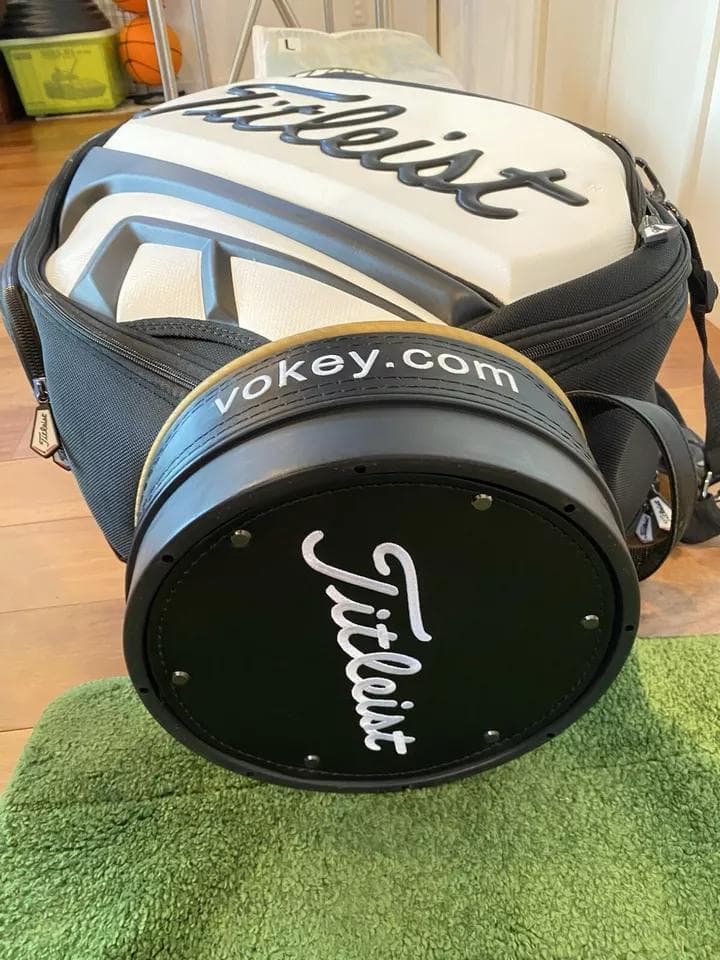 タイトリスト ボーケイ　ゴルフバッグ スタッフ ツアーバッグ フードカバーなし