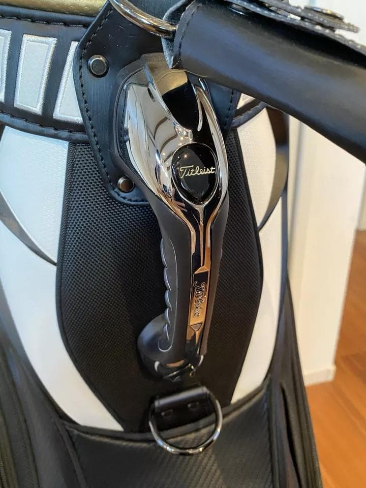 タイトリスト ボーケイ　ゴルフバッグ スタッフ ツアーバッグ フードカバーなし