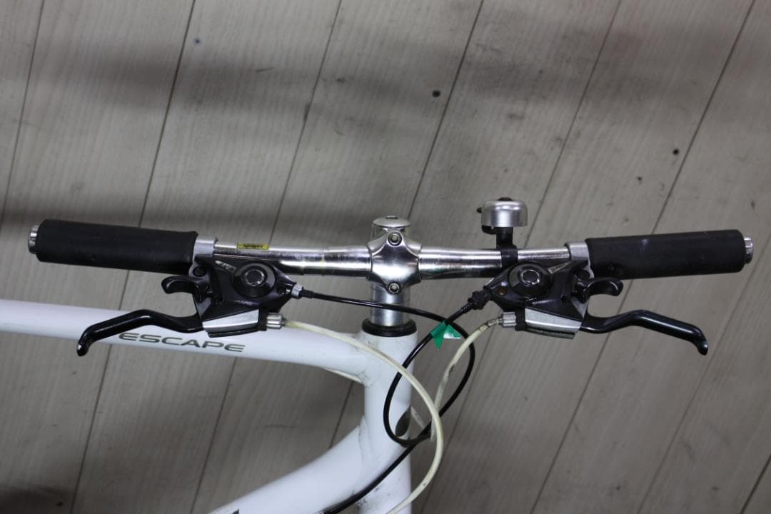 お*じ様 GIANT ESCAPE クロスバイク ホワイト 700C