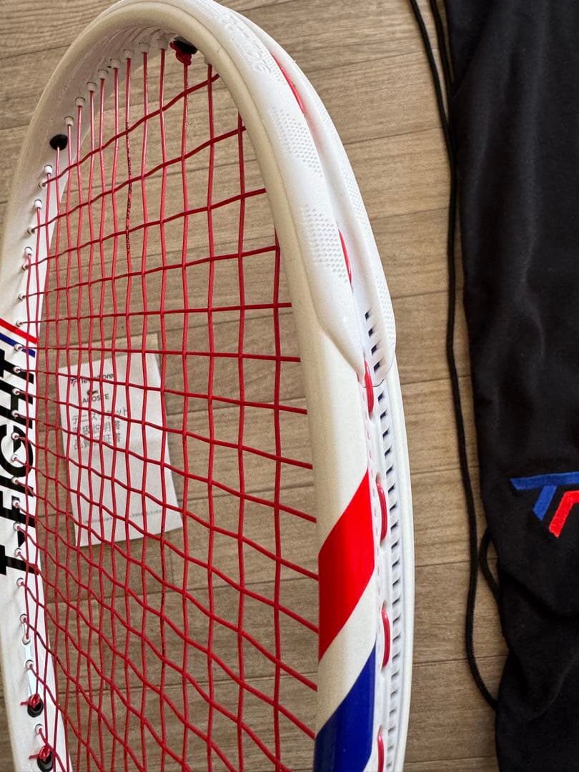 Tecnifibre T-FIGHT 300 G3 テニスラケット