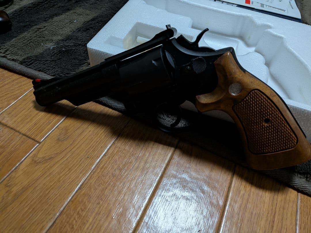 S&W M19 4インチ コンバットマグナム ヘビーウェイト　モデルガン