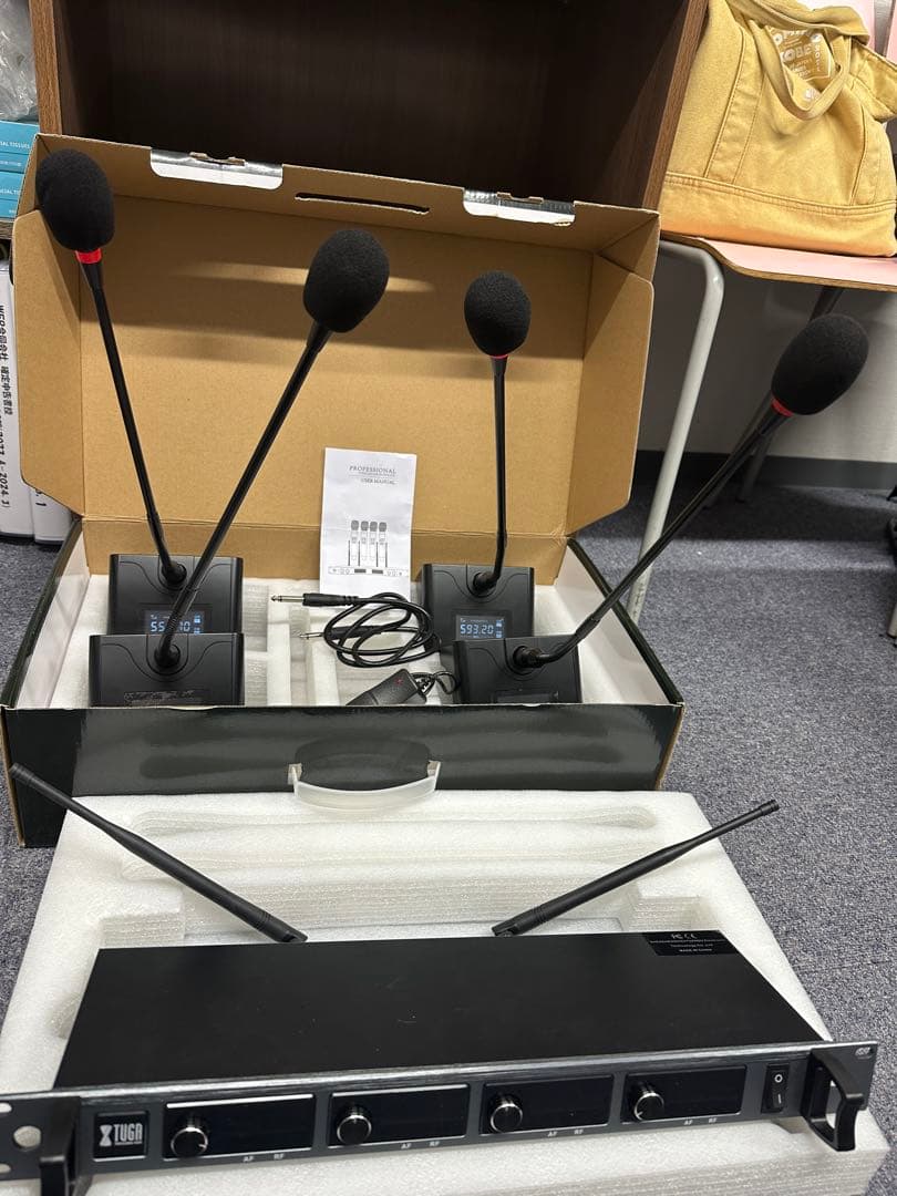 TUGA UHF ワイヤレスマイクシステム 4チャンネル グースネック卓上マイク