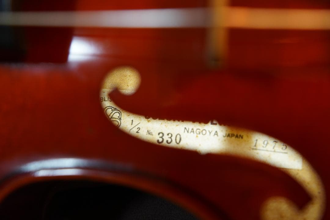【黄金期・良音】　スズキ　バイオリン　No.330 1/2　70年代　新品弓