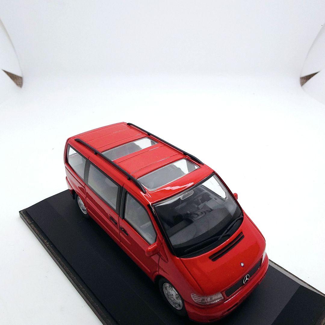 メルセデス ベンツ V230 1/43 ミニカー Vクラス 赤