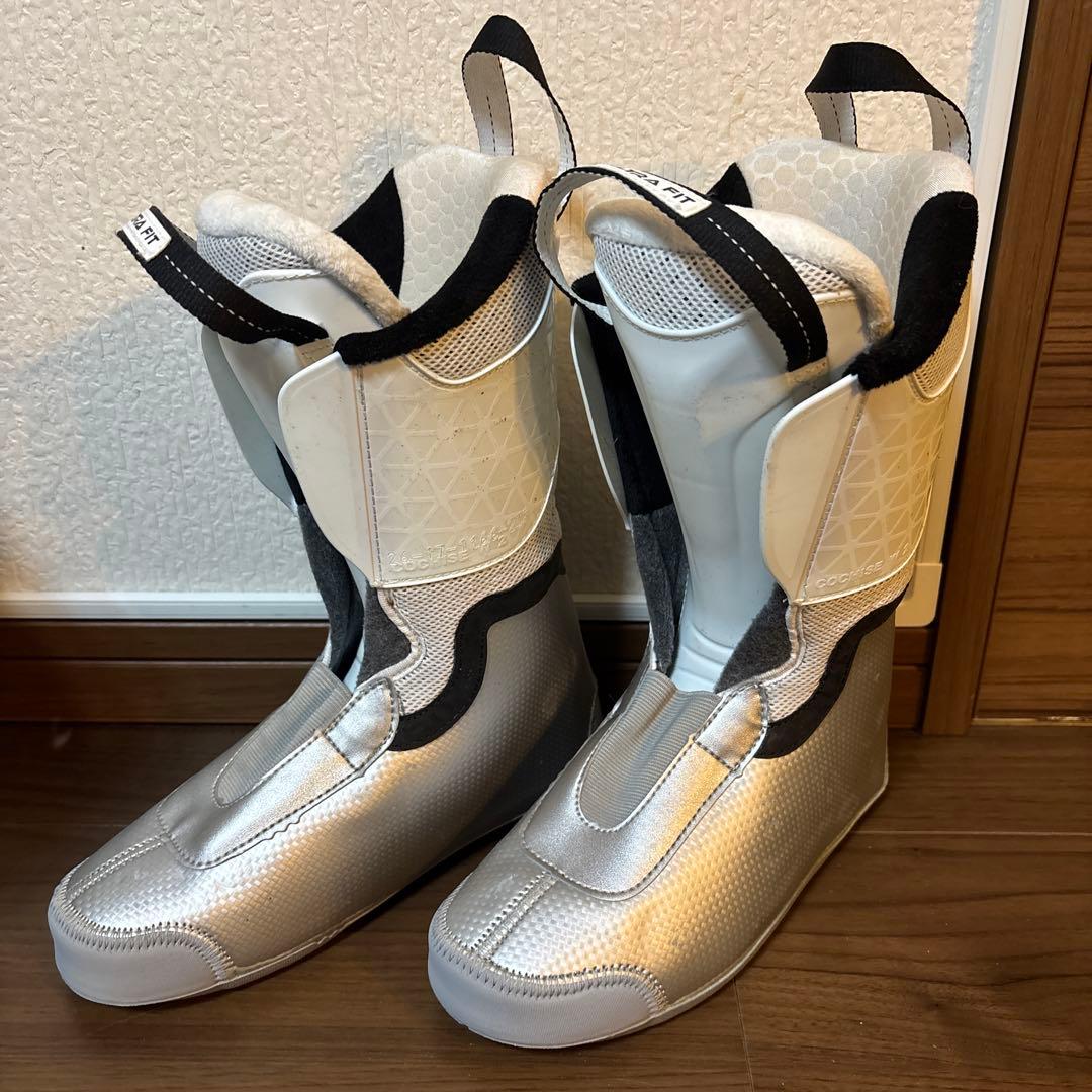 TECNICA 女性用スキーブーツ23.5㎝