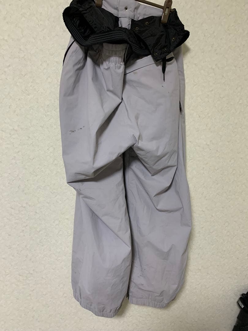 アンセム　スノーボードウェア