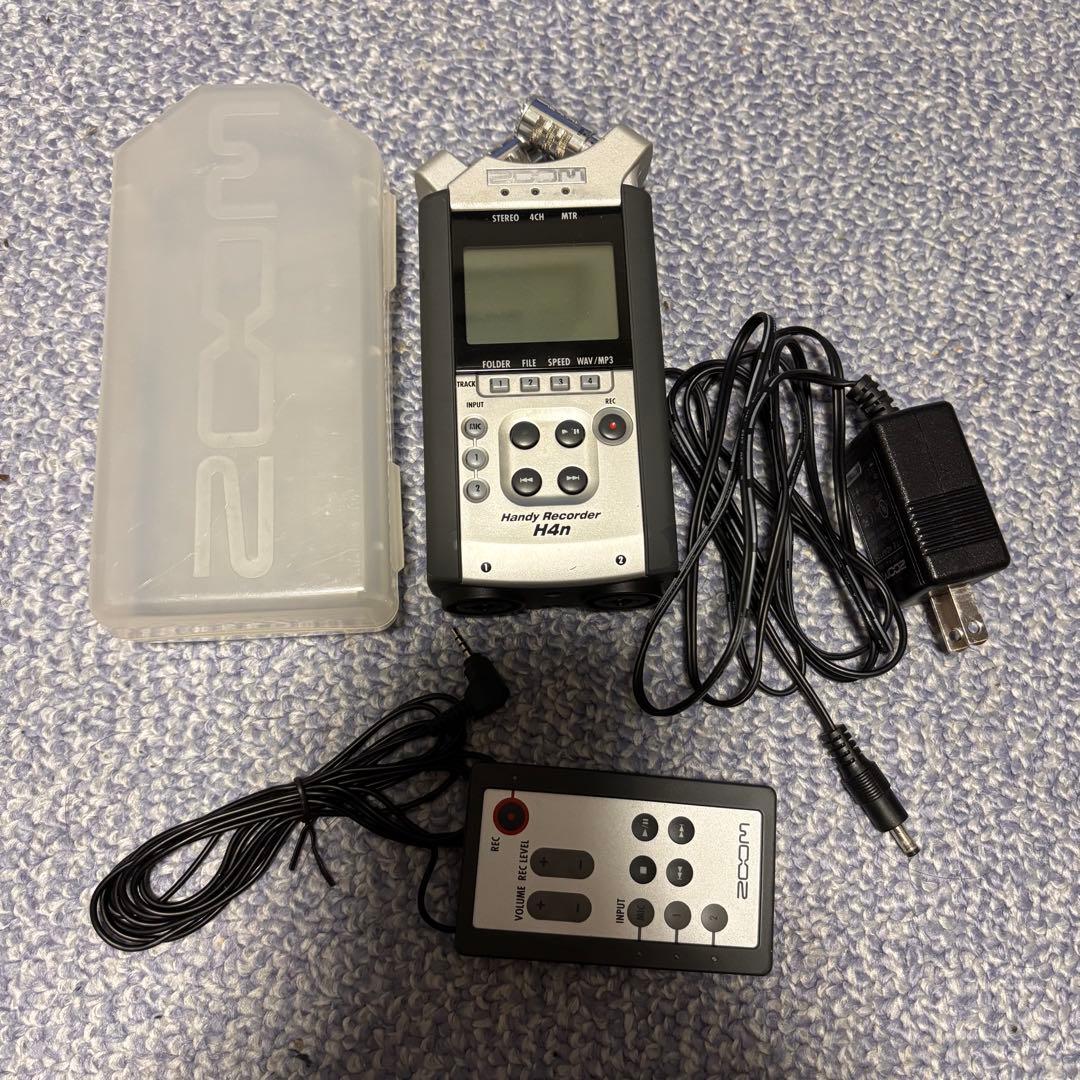 Zoom H4n ハンディレコーダー 本体及びリモコン